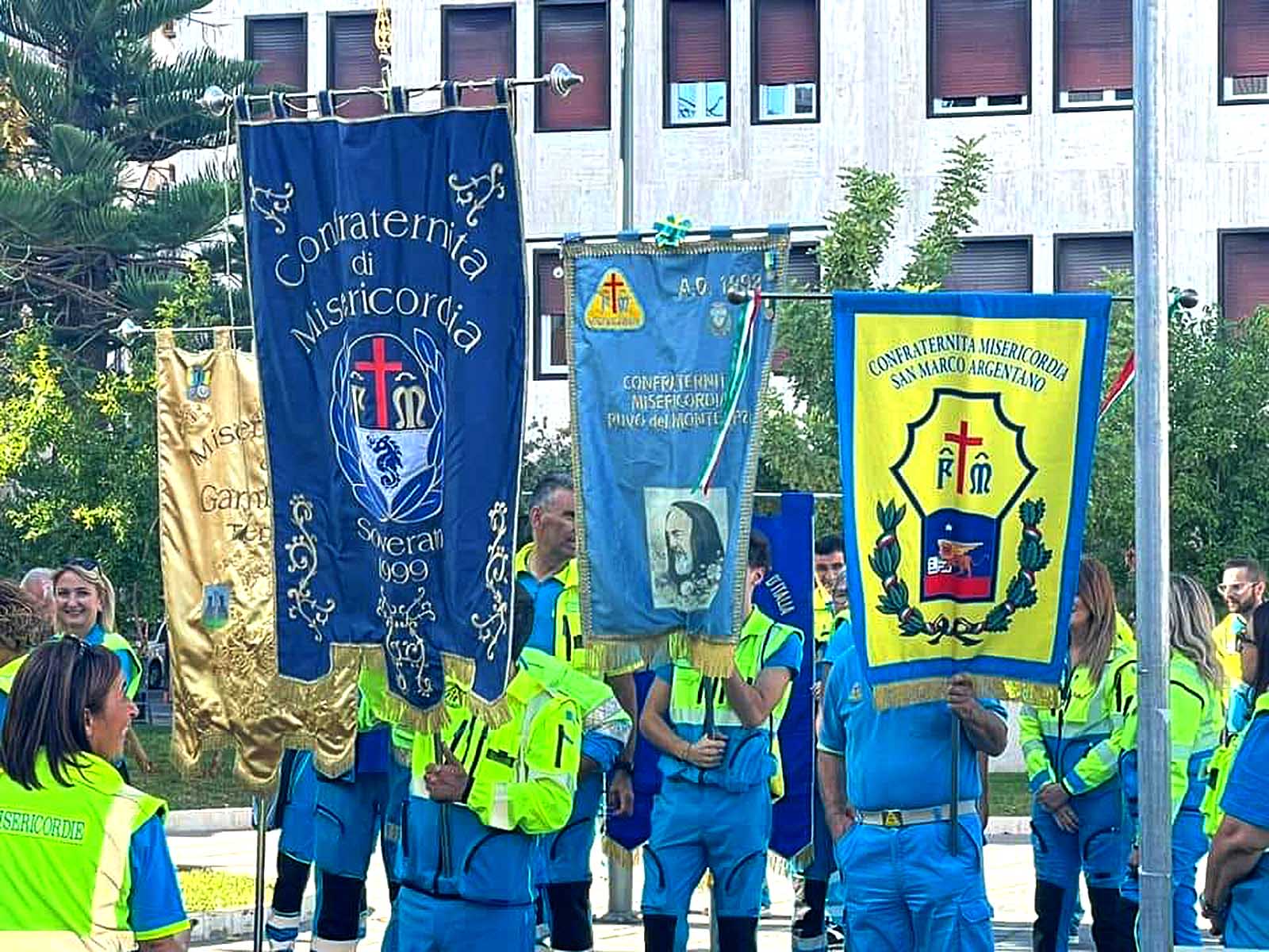 Foto del 25° di fondazione della Confraternita di Misericordia del 12 ottobre 2024