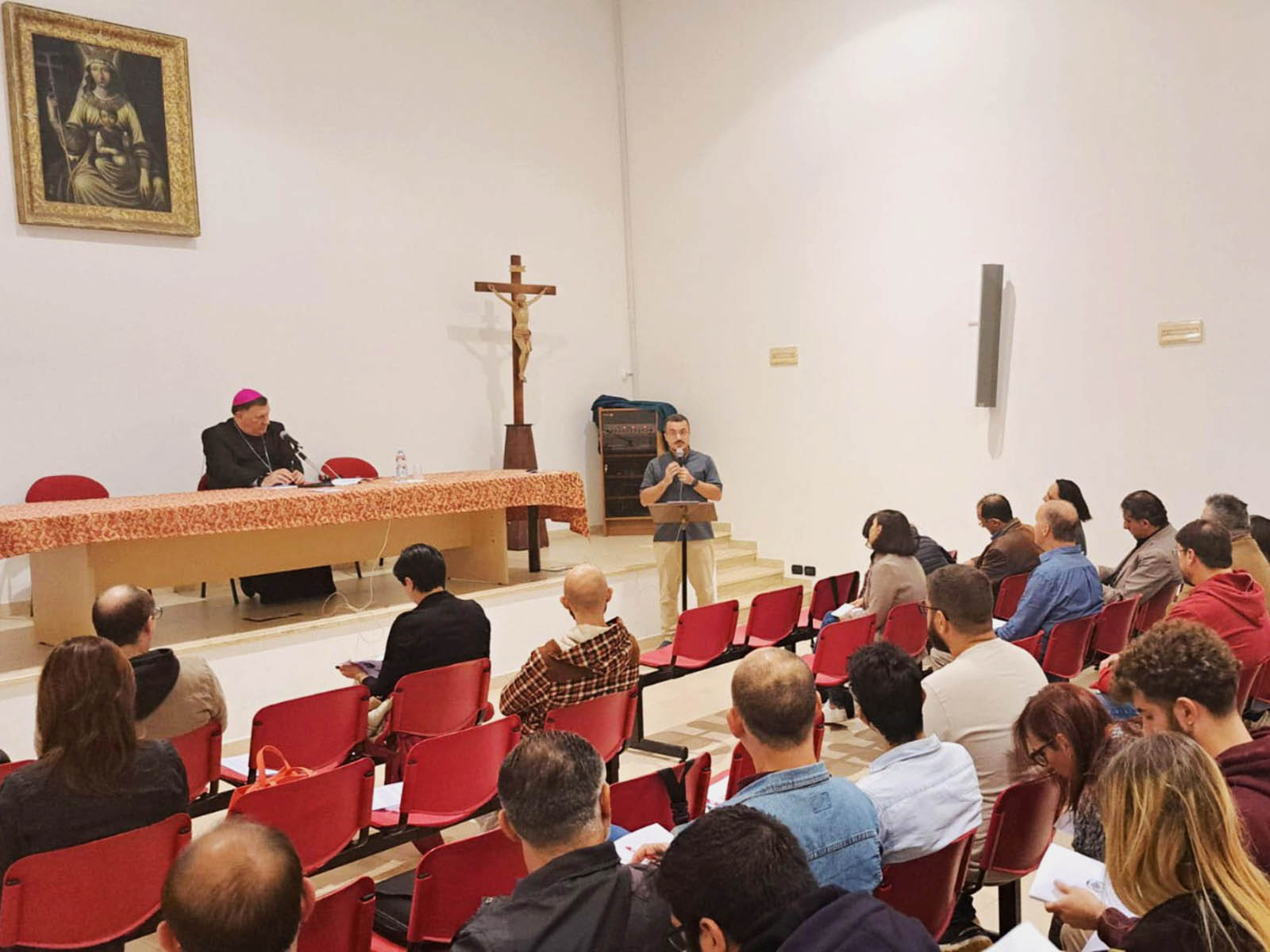 Foto del percorso formativo per fotografi, video-operatori durante le celebrazioni liturgiche del 7 novembre 2024