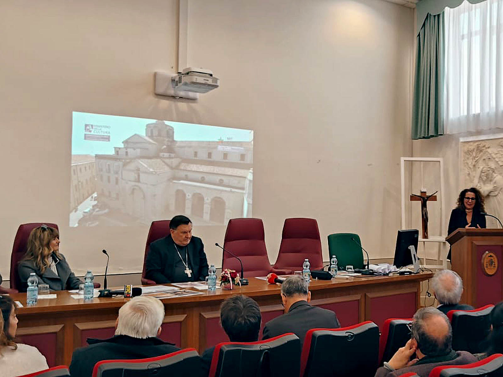 Foto della conferenza stampa per annunciare l'avvio dei lavori di restauro della Cattedrale di "Santa Maria Assunta"